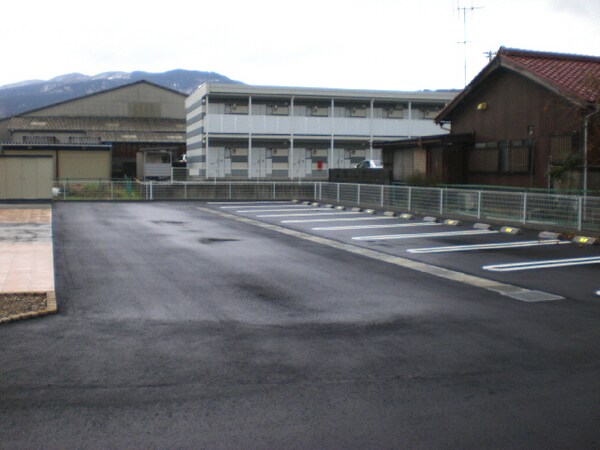 駐車場(駐車場)