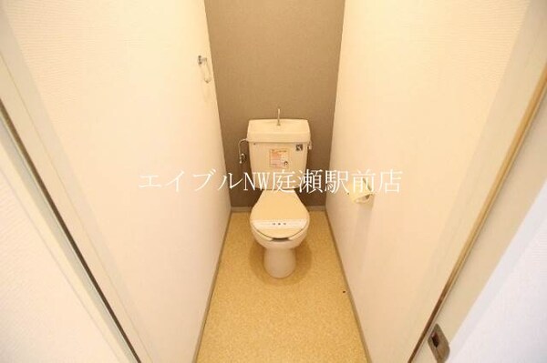 トイレ(同タイプのお部屋の写真です)