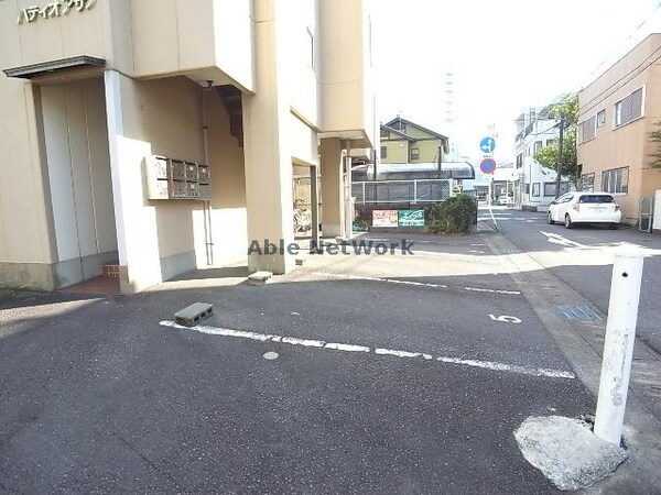 駐車場(駐車場)