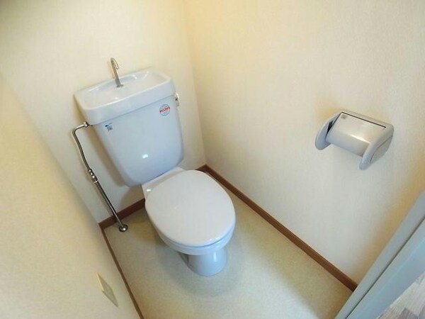 トイレ(※同型参照)