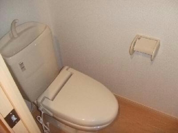 トイレ(同型タイプ)