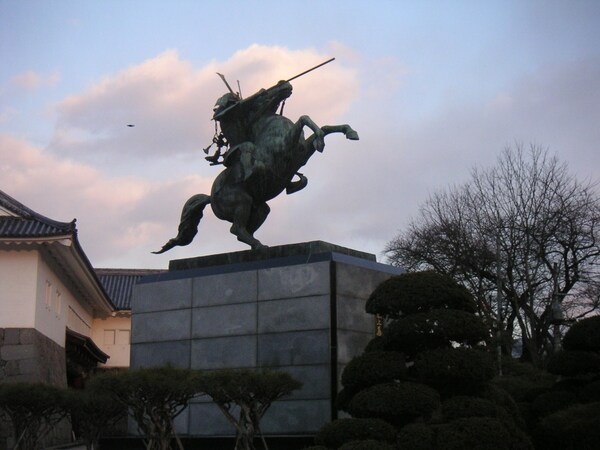 周辺環境(霞城公園 1107m)