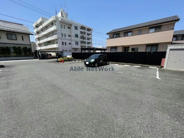 駐車場(駐車場)