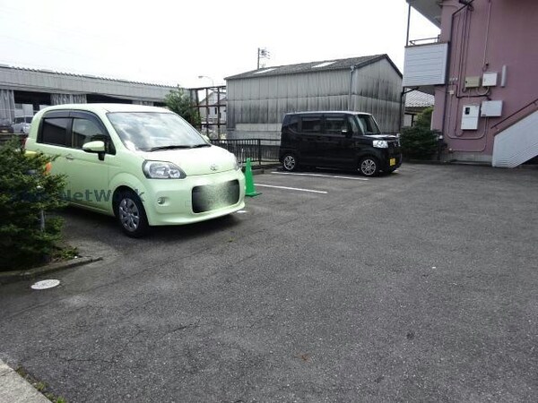 駐車場(駐車場)