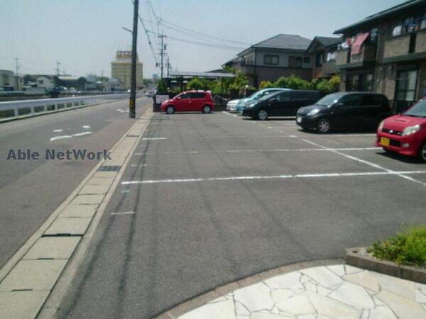 駐車場(駐車場)