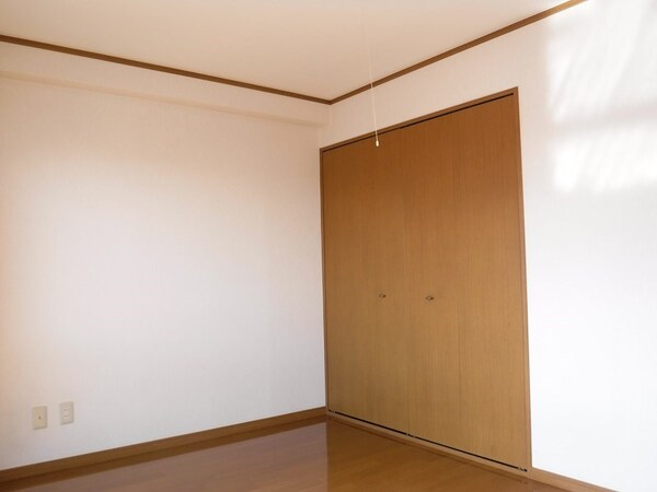 ベッドルーム(５階同間取りのお部屋の内装写真です)