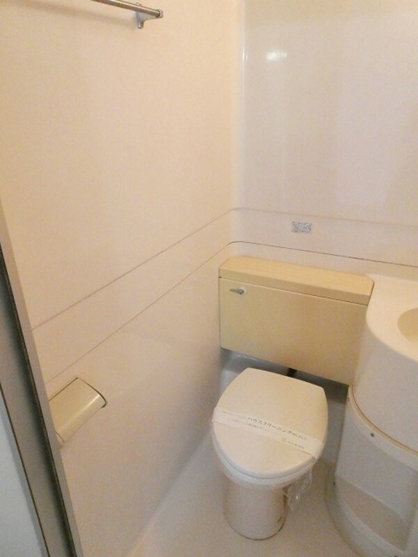 トイレ(画像ハ２１２号室です（参考）)