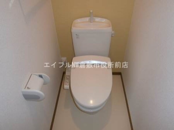 トイレ(洋室８帖)