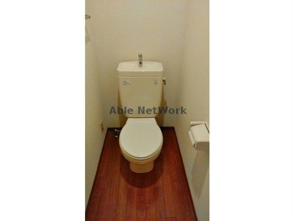 トイレ(同型・反転タイプ)