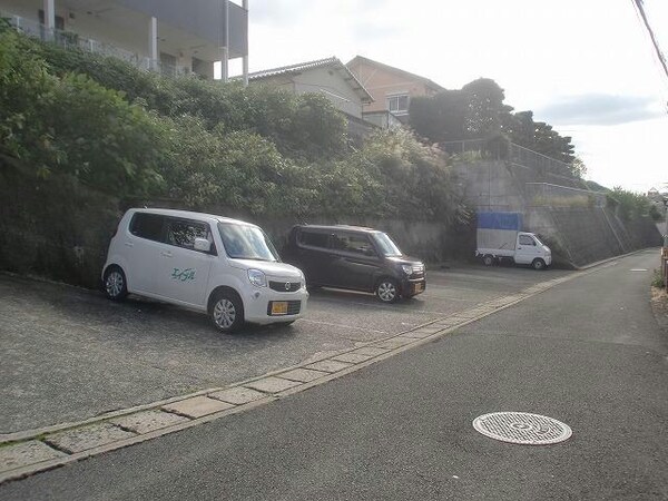 駐車場(駐車場②)