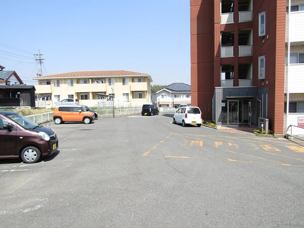 駐車場(駐車場)