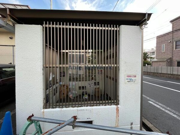 建物設備(ゴミ置き場)