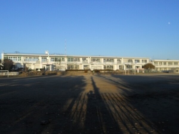 その他(小野川小学校まで1900m)