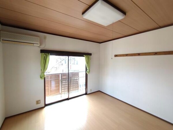 居室(広々としたお部屋です(^^♪)