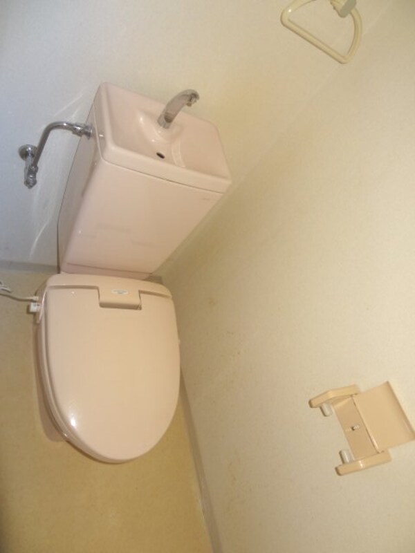 トイレ(2階別室の参考写真です。現況を優先します。（207）)