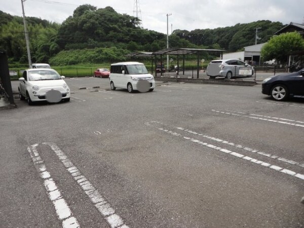 駐車場(駐車場)