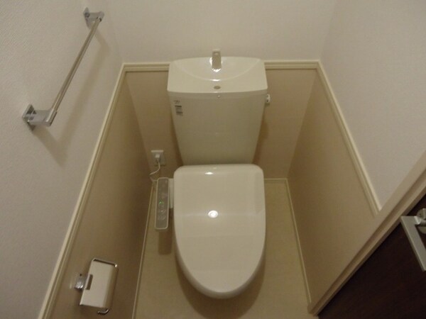 トイレ(温水洗浄暖房便座)
