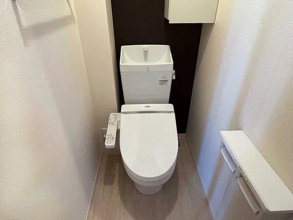 トイレ(温水洗浄暖房便座付きトイレ)