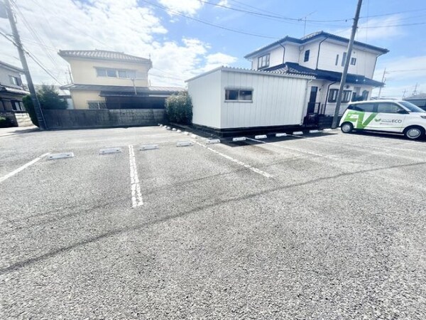 駐車場(駐車場)