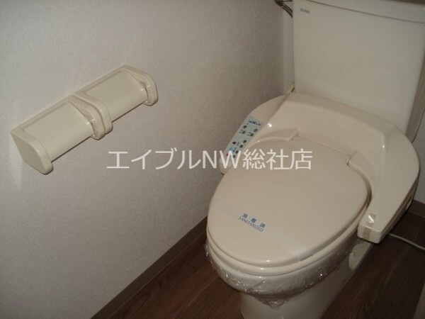 トイレ(ＷＣ（シャワー機能付）)