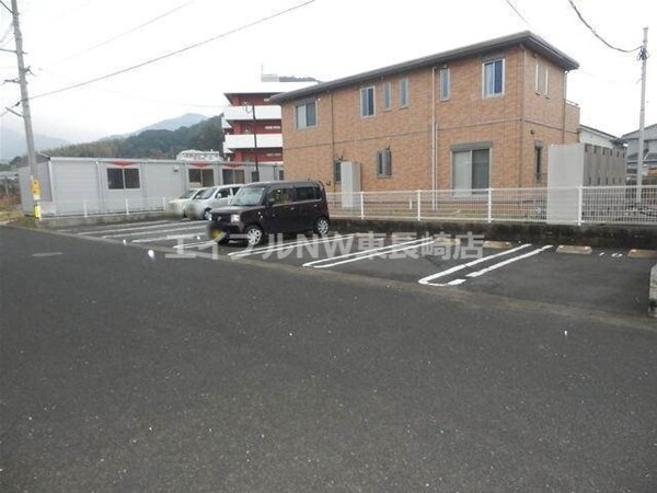 駐車場(駐車場)