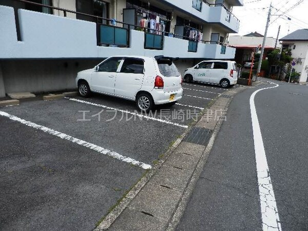 駐車場(駐車場)