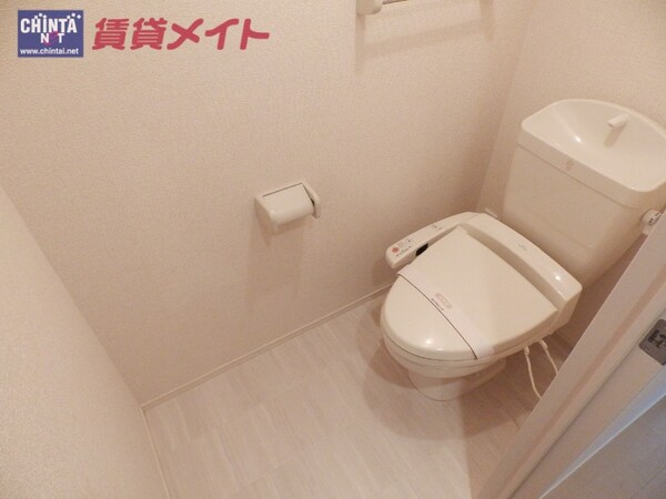 トイレ(トイレ同一物件の別部屋の写真です)