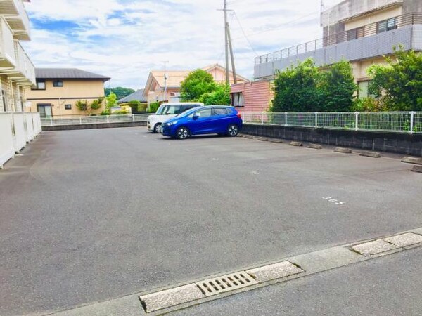 駐車場(駐車場)