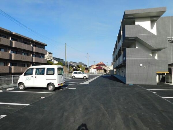 駐車場(駐車場)