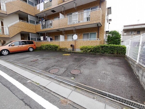 駐車場(★駐車場★)