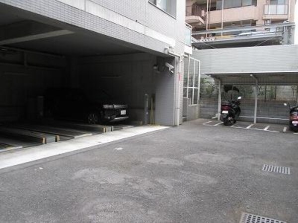 駐車場(★駐車場★)