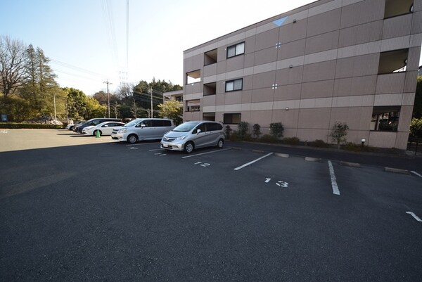 駐車場(★賃貸物件のお問い合わせはタウンハウジング登戸店まで★)