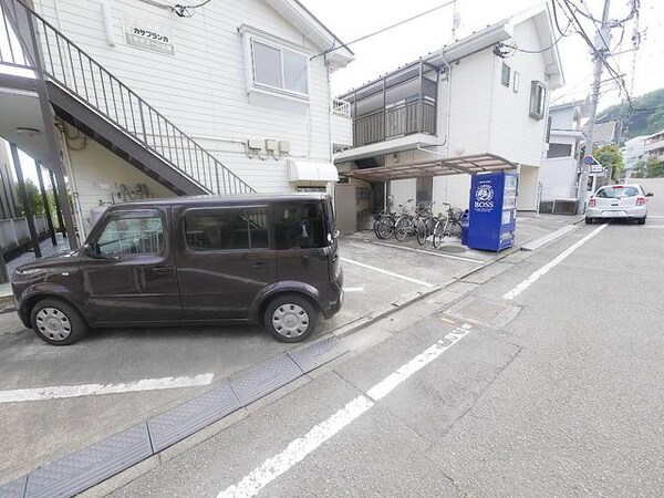 駐車場(★駐車場★)