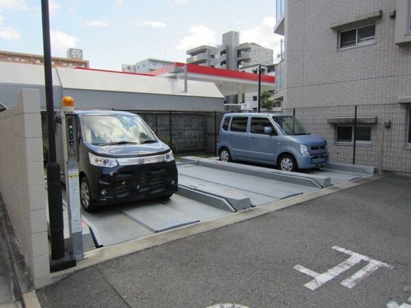 駐車場(★機械式の駐車場です★)