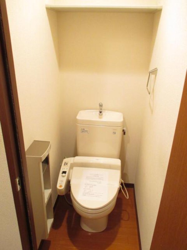 トイレ(★温水洗浄便座付のトイレで温かいトイレライフ★)