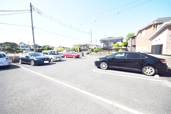 駐車場(★敷地内駐車場です★)