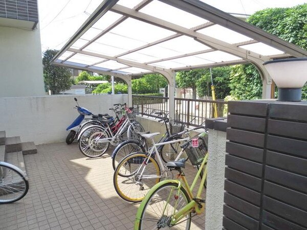 共有部分(★屋根付き自転車置き場★)