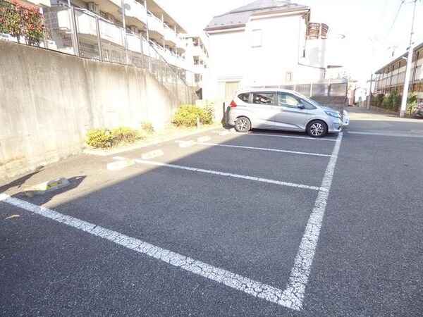 駐車場(♪駐車場♪)