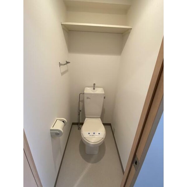 トイレ(☆屋根付き自転車置場☆)