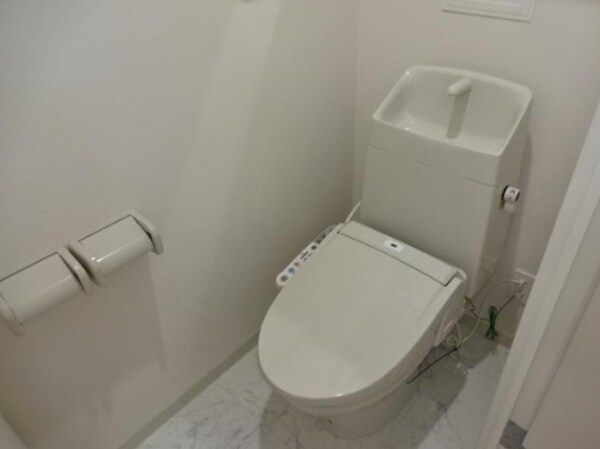 トイレ(※写真は同施工会社のイメージになります。実際とは異なります。)