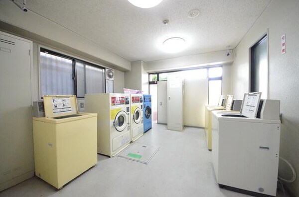 共有部分(☆1階には便利な洗濯機コーナー☆)