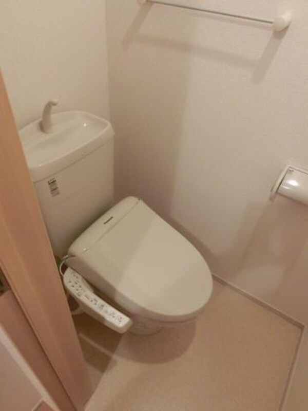 トイレ(冬でもあたたか温水洗浄便座)