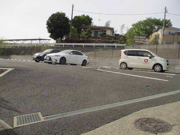 駐車場(現地待ち合わせ歓迎♪お問合せはタウンハウジング蘇我店まで！)