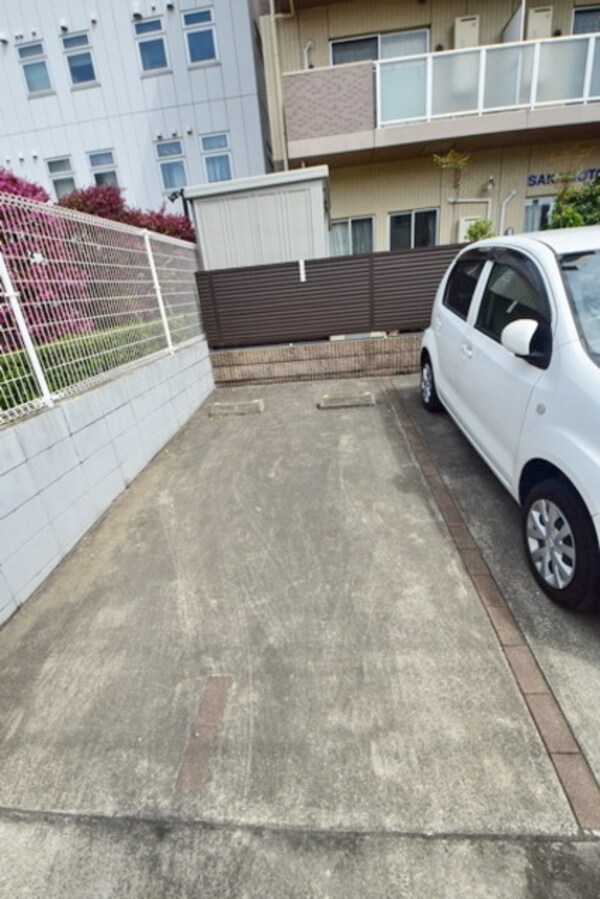 駐車場(現地待ち合わせ歓迎♪お問合せはタウンハウジング蘇我店まで！)