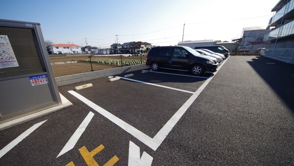 駐車場(駐車場)