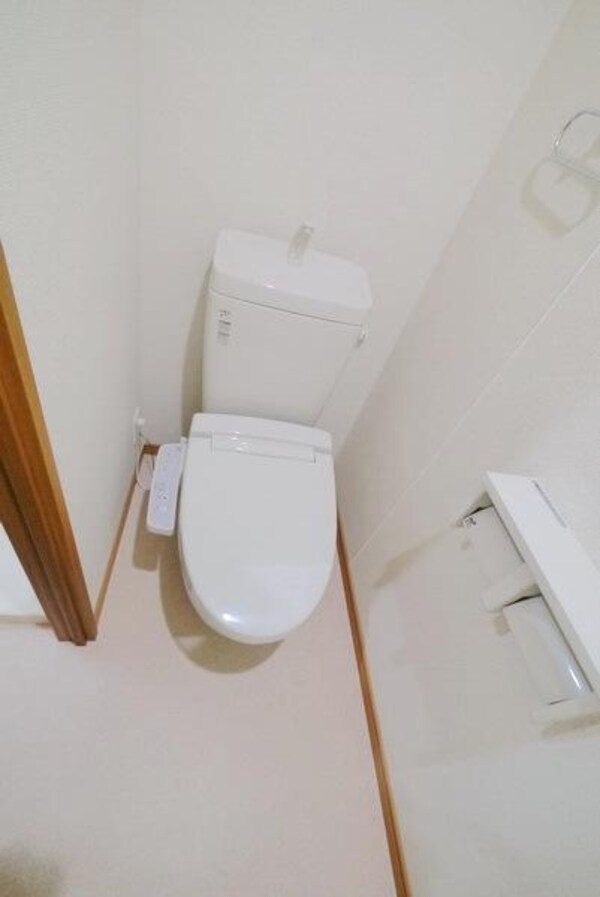 トイレ(画像は２０６号室)
