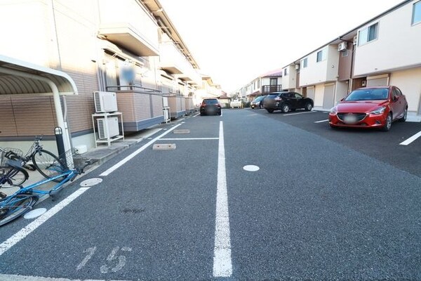 駐車場(★お問い合わせはタウンハウジング新百合ヶ丘店まで★)