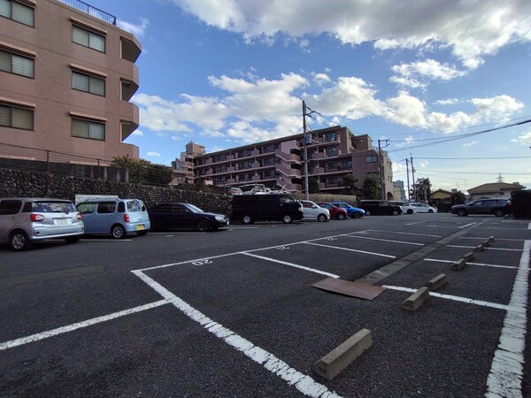 駐車場(駐車場)