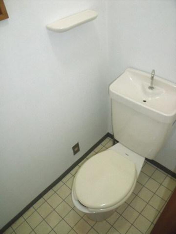 トイレ(オーソドックススタイルです)