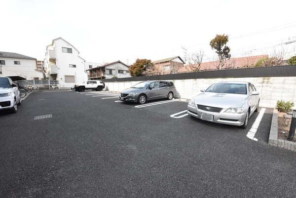 駐車場(★外観＆共用設備★)